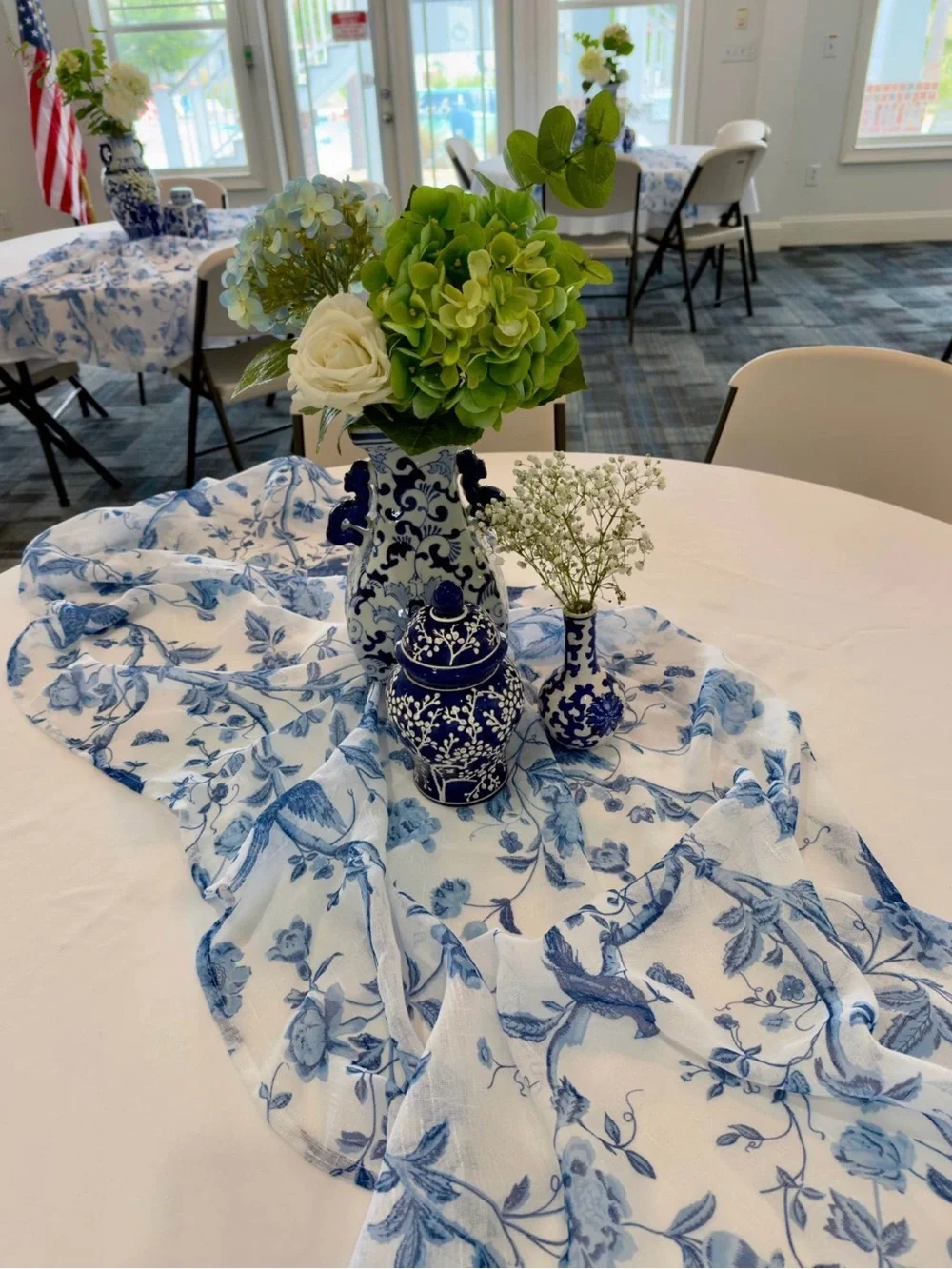 Blue and white chinoiserie ginger jar table runners
